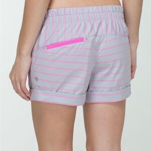 LULULEMON Spring Breakaway Short size 6​​​​​​